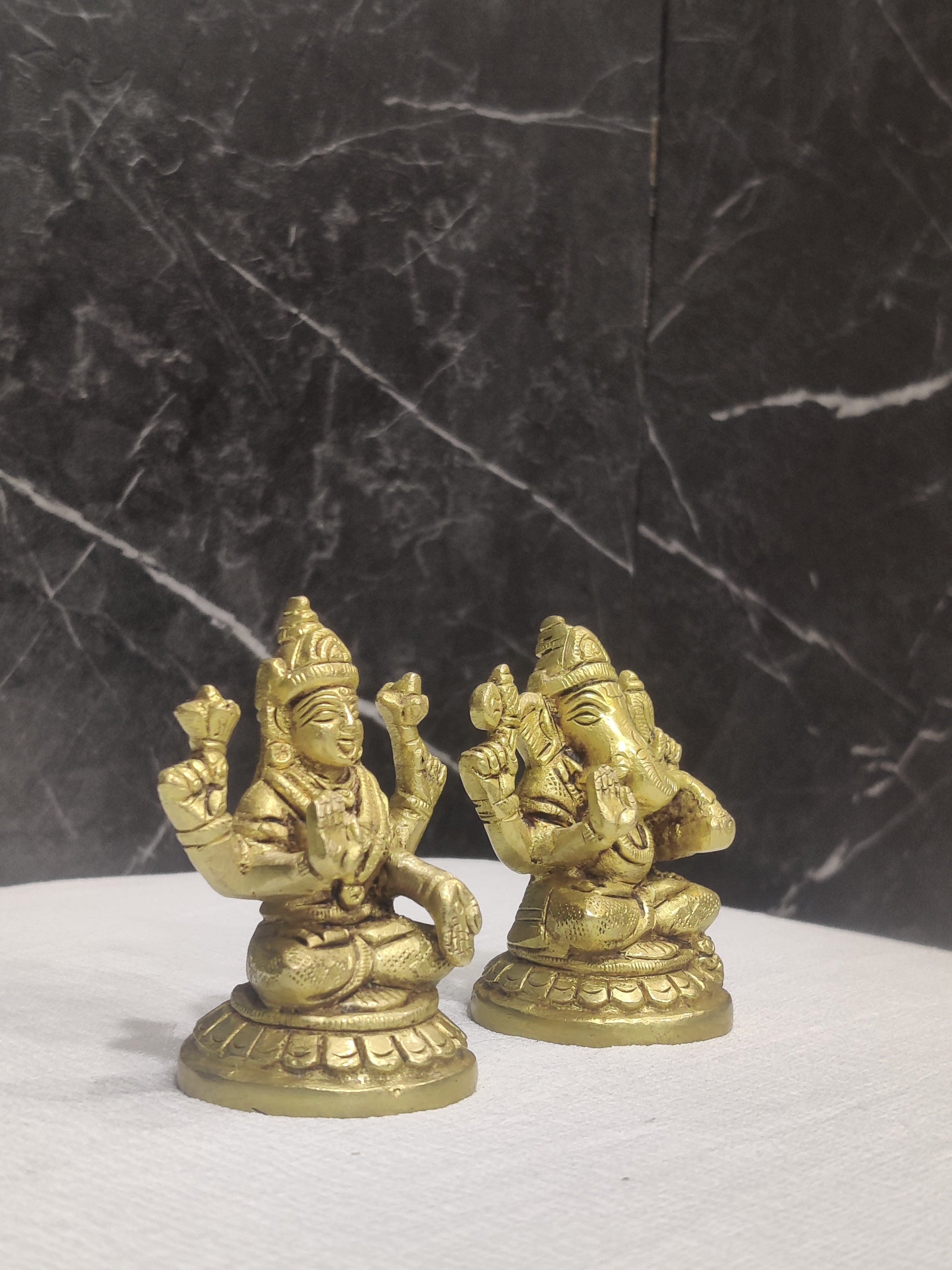 Divine Duo: Ganesha & Lakshmi Murti