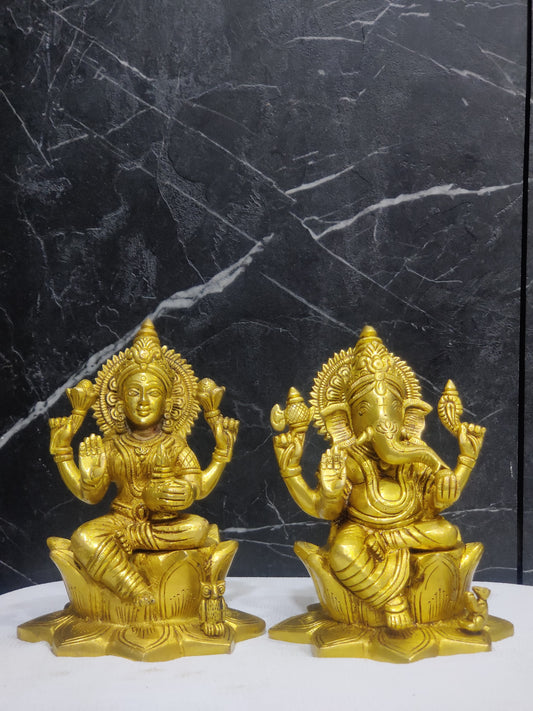 Grand Aura: Ganesha & Lakshmi Supreme Idol